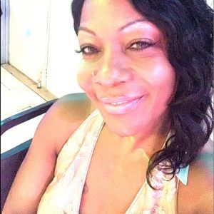 Meet your Posher, Charmaine